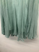 Load image into Gallery viewer, STILLS Ladies Green    Skirt Stretch Flow Skirt Layered Fit  EU34 UK6
