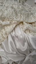 Load image into Gallery viewer, MIZUMI Ladies Cream Ivory Sleeveless Satin Lining Stretch Mini Lace Dress M
