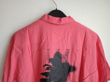 Load image into Gallery viewer, DOUBLE RAINBOUU Ladies Pink Short Sleeve Palme D&#39;or Hawaiian Shirt XS
