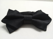 Load image into Gallery viewer, PRIMARK Ladies Black String Clip Bow Tie UK One Size
