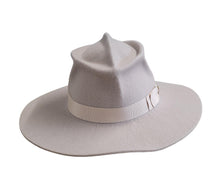 Load image into Gallery viewer, GLADYS TAMEZ Millinery Milo Cowboy Western Felt Hat Alabaster Beige S NEW RRP400

