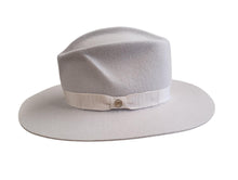Load image into Gallery viewer, GLADYS TAMEZ Millinery Milo Cowboy Western Felt Hat Alabaster Beige S NEW RRP400
