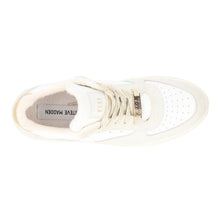 Load image into Gallery viewer, STEVE MADDEN Darma Trainer Low Top White Panelled Gold Accent UK4 RRP120
