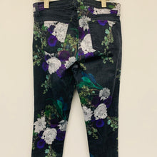 Load image into Gallery viewer, J BRAND Floral Purple Ladies Classic Grey Wash Skinny Fitted Jeans W32 L30
