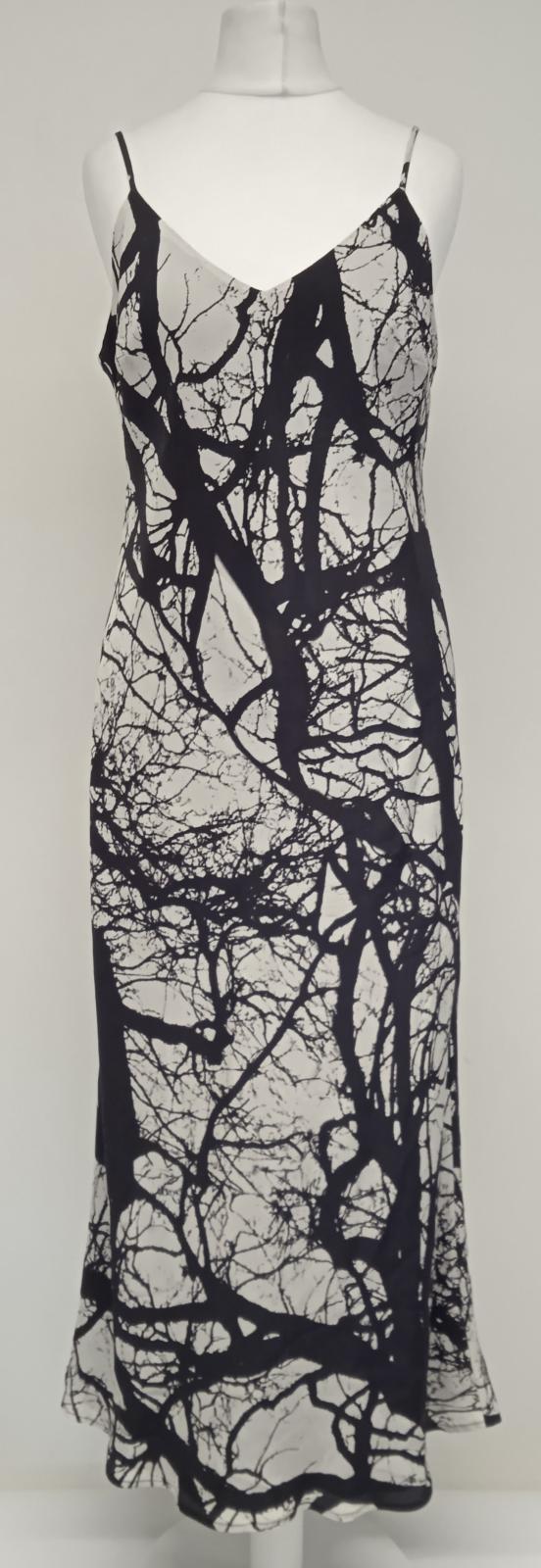 FIFTEEN TWENTY Ladies Black & White Silk V-Neck Tree Print Shift Dress Size M