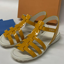Load image into Gallery viewer, TOD&#39;S Girls Yellow Sandalo Schiava Wave Classic Sandal Junior Shoe UK9
