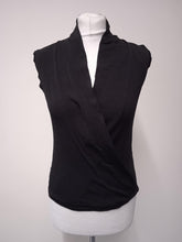 Load image into Gallery viewer, REISS Ladies Black Knitted Sleeveless Wrap Front Casual Gianni Top Size XS
