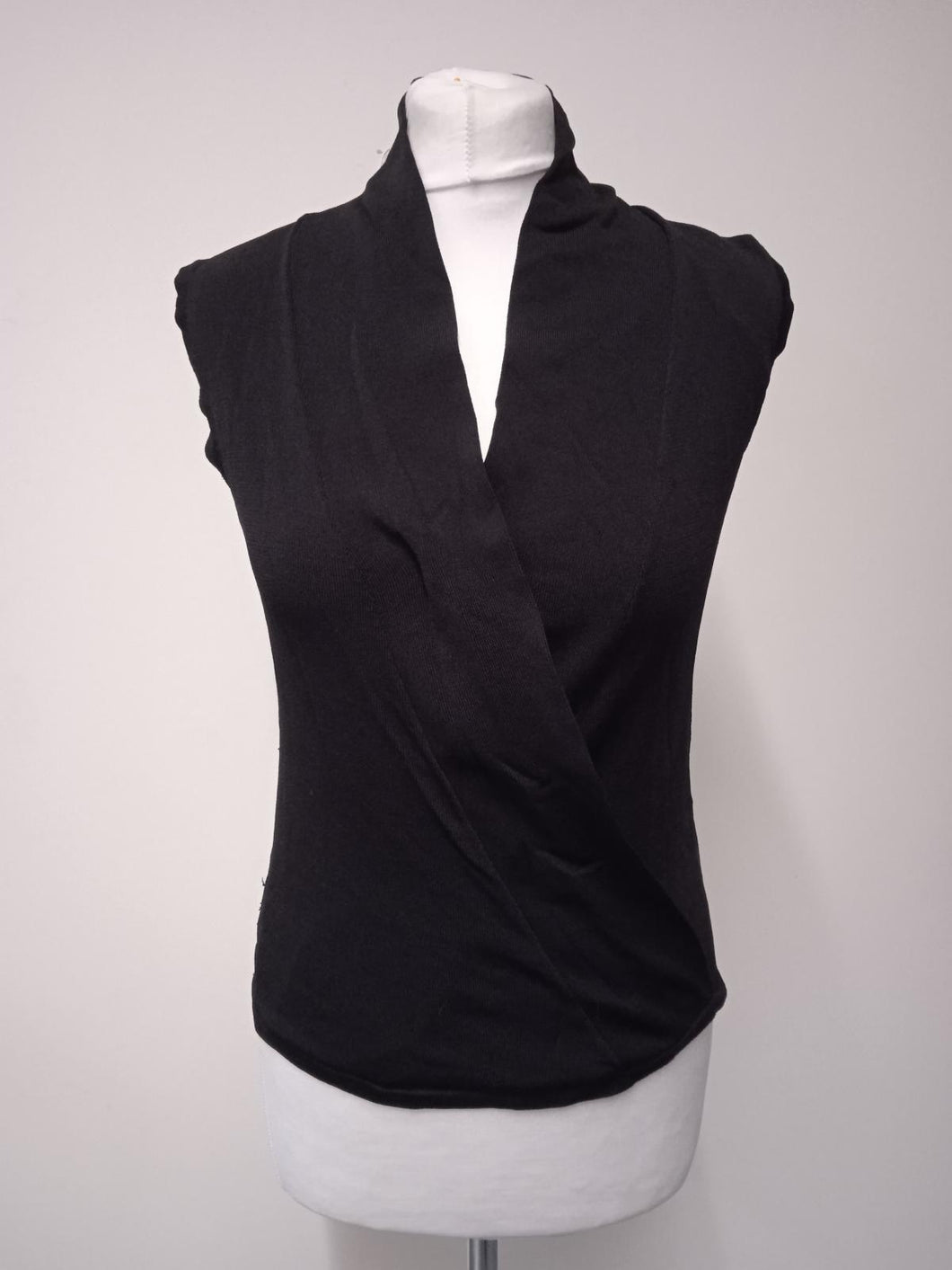 REISS Ladies Black Knitted Sleeveless Wrap Front Casual Gianni Top Size XS
