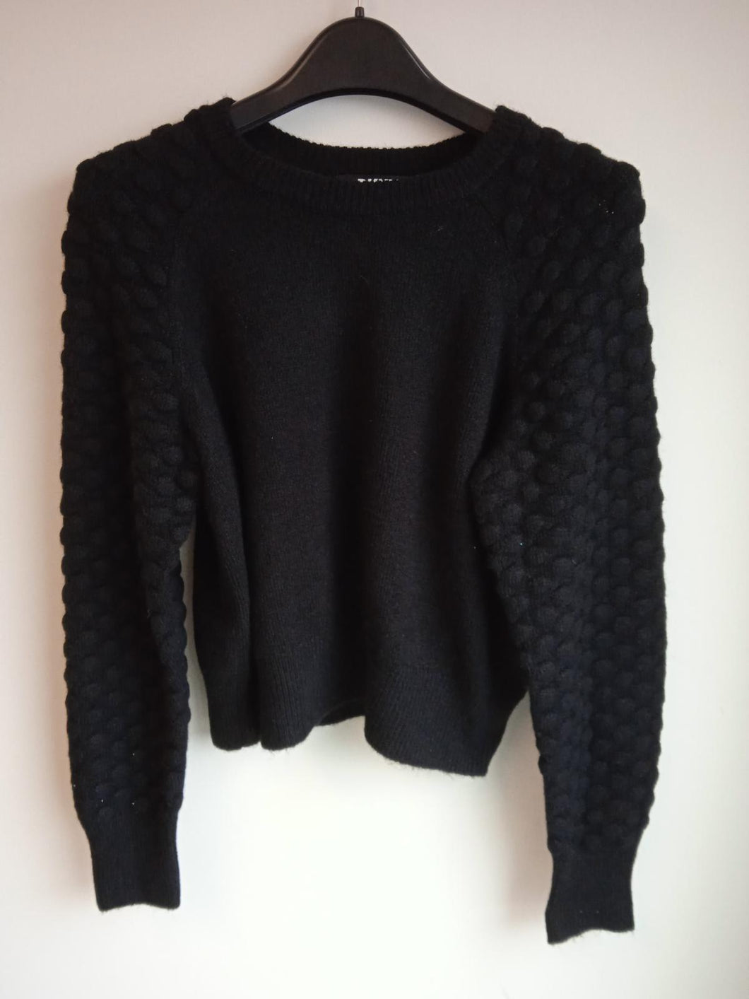 DKNY Ladies Black Stretch-Fit Bobble Detail Long Sleeve Knitted Jumper S NEW