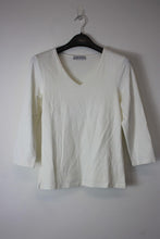 Load image into Gallery viewer, KETTLEWELL Ladies White Cotton Long Sleeve V-Neck Top Size S
