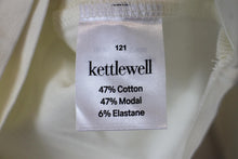 Load image into Gallery viewer, KETTLEWELL Ladies White Cotton Long Sleeve V-Neck Top Size S
