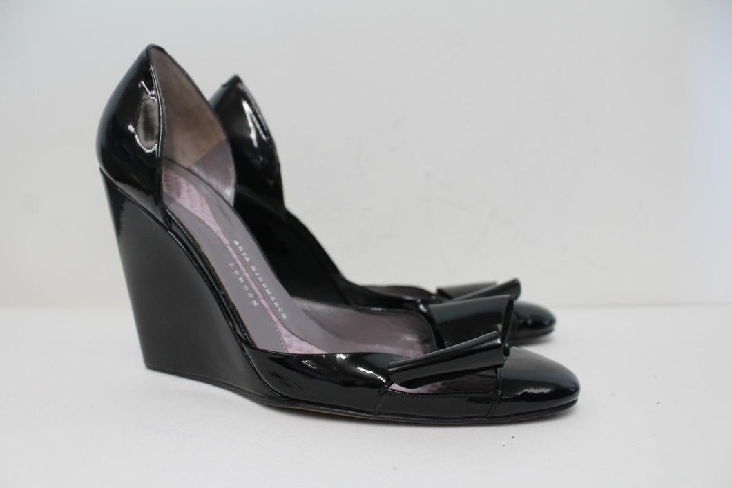 ANYA HINDMARCH Ladies Black Patent Leather Wedge Heel Bow Shoes EU39 UK6