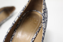 Load image into Gallery viewer, BALLY Ladies Grey &amp; White Geometric Print Pointed Toe Court Shoes EU39.5 UK6.5
