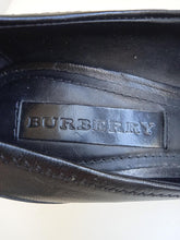 Load image into Gallery viewer, BURBERRY Ladies Black Leather Round Toe Stiletto Pump Shoes Size EU35 UK2
