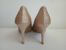 Load image into Gallery viewer, PRETTY SMALL SHOES X MIZCHI Ladies Gold Leather Glitter Pump Shoes Size UK2.5
