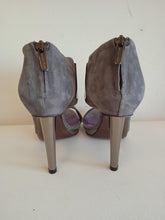 Load image into Gallery viewer, SERGIO ROSSI Ladies Grey &amp; Purple Suede Reflective Detail Court Shoes EU35 UK2
