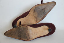 Load image into Gallery viewer, MANOLO BLAHNIK Ladies Burgundy Suede High Heel Bow Pumps Shoes UK4 EU37
