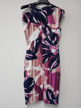 Load image into Gallery viewer, KAREN MILLEN Ladies Pink Flower Pattern Round Neck Shift Dress Size UK12
