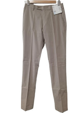 Load image into Gallery viewer, UNIQLO Men&#39;s Beige Zip Fly Ultra Light Kando Trousers Size UK W29L34 NEW
