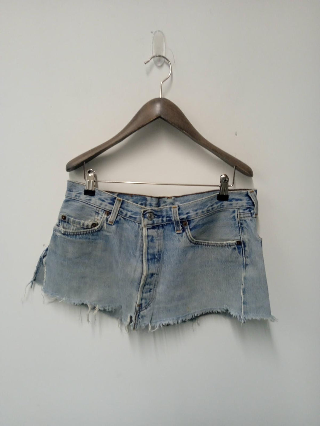 LEVIS Ladies Blue Cotton Denim 5-Pocket Jeans Shorts Size W34L12