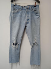 Load image into Gallery viewer, RE/DONE Ladies Light Blue Cotton Button Fly Jeans Size W30L24
