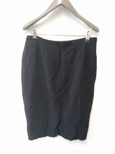 Load image into Gallery viewer, MAXMARA Ladies Black Zip Fly Midi Length Skirt Size UK14
