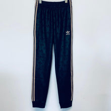 Load image into Gallery viewer, ADIDAS Black Men&#39;s Slim Fit Tapered Leg EMB Superstar Track Pant Trouser XS NEW
