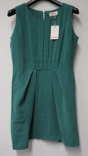 Load image into Gallery viewer, LOUCHE Ladies Emerald Green Sleeveless Pleated Renn Mini Dress Size UK10 NEW
