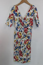 Load image into Gallery viewer, THE HOUSE OF FOXY Ladies Multicolour Floral Short Sleeve V-Neck Dress EU42 UK14
