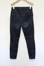 Load image into Gallery viewer, GOOD AMERICAN Ladies Good Leg Blue Zip Fly Front Slit Cropped Jeans 6/28 W28 L27
