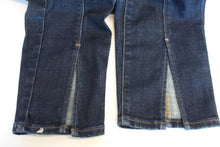 Load image into Gallery viewer, GOOD AMERICAN Ladies Good Leg Blue Zip Fly Front Slit Cropped Jeans 6/28 W28 L27
