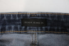 Load image into Gallery viewer, SILVER JEANS CO. Ladies Blue Cotton Blend Avery Straight Leg Jeans W27 L32
