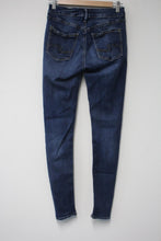 Load image into Gallery viewer, SILVER JEANS CO. Ladies Blue Cotton Blend Avery Super Skinny Leg Jeans W27 L31
