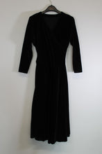 Load image into Gallery viewer, Ladies Black Velvet Long Sleeve V-Neck Midi Wrap Dress Approx. Size M
