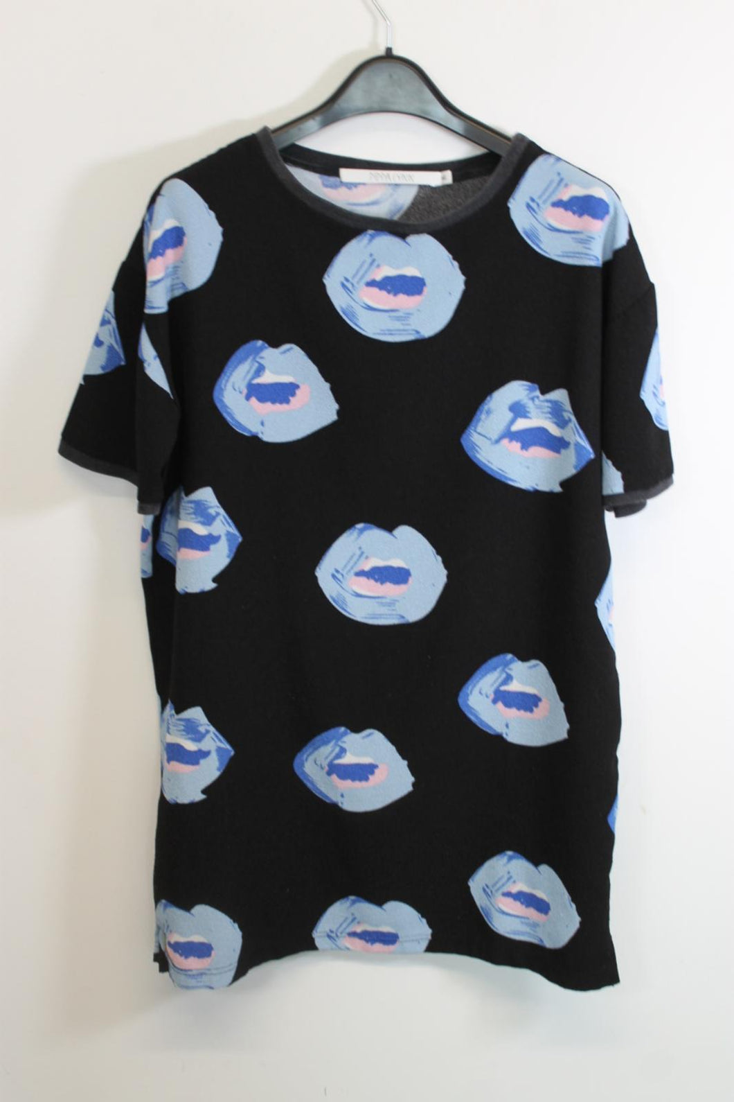 PIPPA LYNN Ladies Black Lips Print Short Sleeve Mini T-Shirt Dress Size M