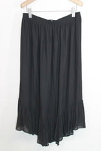 Load image into Gallery viewer, ESPRIT Ladies Black Long Pleated Hi-Low Hem Skirt EU40 UK12
