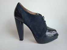 Load image into Gallery viewer, TOPSHOP Ladies Blue Suede &amp; Patent Leather Peep Toe High Heel Shoes EU37 UK4
