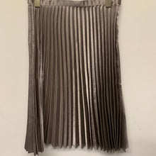 Load image into Gallery viewer, BANANA REPUBLIC Golden Pleated Knee Length Ladies Skirt Size UK S
