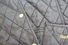Load image into Gallery viewer, BARBOUR Ladies Black Corduroy Collar Embroidered Logo Quilted Jacket UK14
