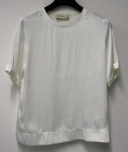 Load image into Gallery viewer, BY MALENE BIRGER Ladies Ivory White Satin Oversized Sleeve Winana Top EU34 UK6
