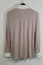 Load image into Gallery viewer, ME Ladies Pink Long Sleeve Button Down Shirt Size M
