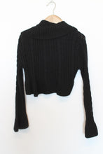 Load image into Gallery viewer, Ladies Black Knit Long Sleeve Wrap Shawl OS
