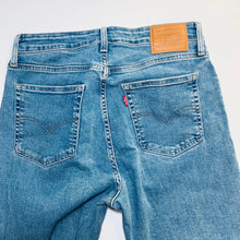 Load image into Gallery viewer, LEVI&#39;S Ladies Blue Light Wash Jeans Premium 726 Flare Wide-Leg W30 L32
