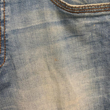 Load image into Gallery viewer, LEVI&#39;S Blue Boys Denim Light Summer Wash Jean Shorts 12 Years

