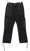 Load image into Gallery viewer, BDG URBAN OUTFITTERS Ladies UO-76 003/47 Black Cotton Zip Cargo Skate Jeans S
