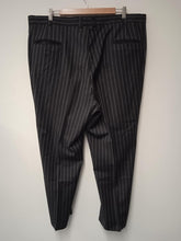 Load image into Gallery viewer, SAVOY TAYLORS GUILD Men&#39;s Grey Wool Striped Suit Jacket &amp; Trousers Size UK44
