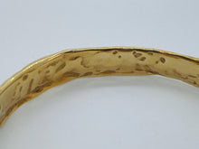 Load image into Gallery viewer, MONDO MONDO Ladies Gold-Plated Brass Fortuna Bangle Bracelet One Size NEW
