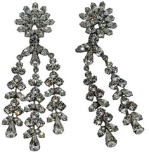 Load image into Gallery viewer, JENNIFER BEHR Ladies Aubrey Silver Tone Crystal Drop Earrings OS NEW RRP610
