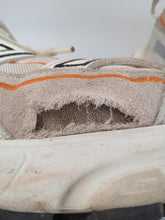 Load image into Gallery viewer, AXEL ARIGATO Men&#39;s White &amp; Orange Marathon R-Trail Trainers Size UK9 RRP210
