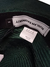 Load image into Gallery viewer, RUSLAN BAGINSKIY Fedora Hat Straw Gold Tone Chain Strap Green S NEW RRP305
